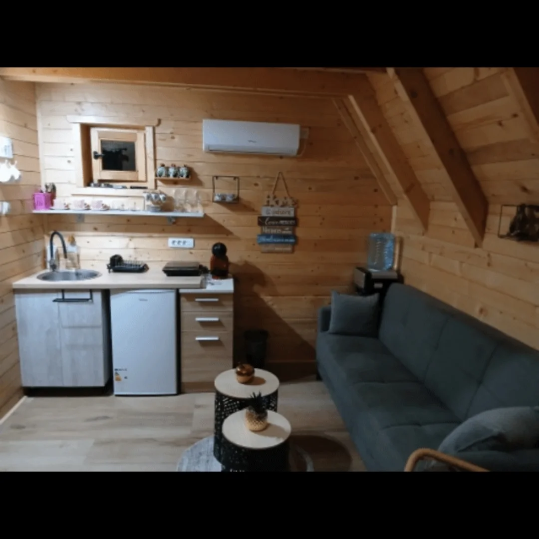Bungalov na obali Slanog jezera – slika 2