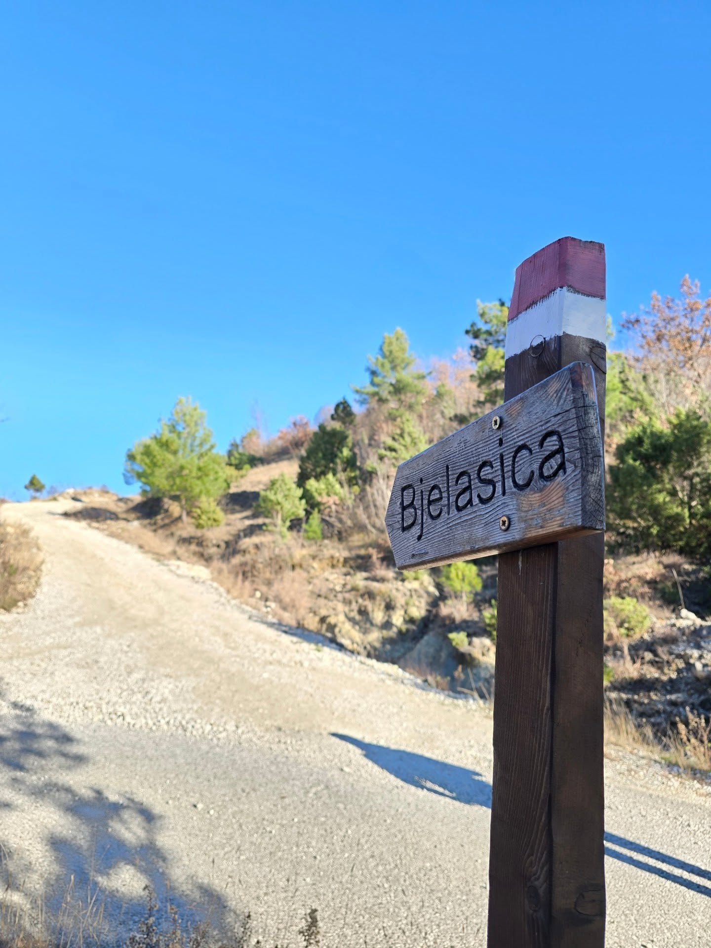 Crmnička Bjelasica – panoramski pogled na Crmnicu i Skadarsko jezero – slika 9